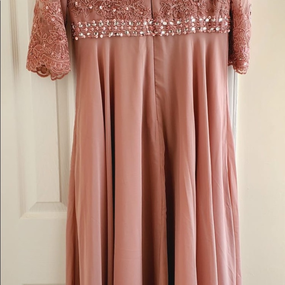 Beautiful dress for mother of the bride or mother to f the son , never used